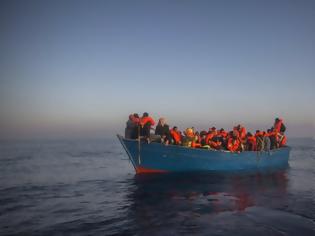 Φωτογραφία για Επτά νεκροί σε ναυάγιο με μετανάστες στη λίμνη Βαν