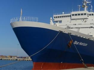 Φωτογραφία για Ηράκλειο: Προσέκρουσε στο λιμάνι το πλοίο blue Horizon με 428 επιβάτες