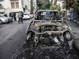 Φωτογραφία για Τουρκία:Εμπρησμός αυτοκίνητου υπαλλήλου του ελληνικού προξενείου στη Σμύρνη