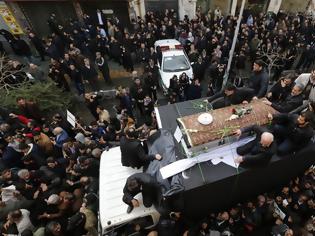 Φωτογραφία για Κρίση ΗΠΑ-Ιράν: Μέρες Χομεϊνί στην Τεχεράνη με τη δολοφονία Σουλεϊμανί