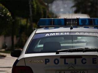 Φωτογραφία για Χολιγουντιανή καταδίωξη - Καταζητούμενοι εμβόλισαν περιπολικά με Mercedes