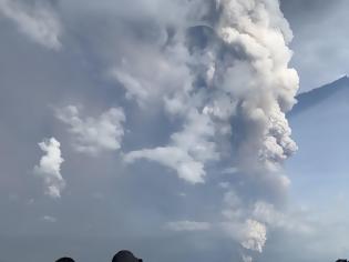 Φωτογραφία για Έτοιμο να εκραγεί το ηφαίστειο Ταάλ