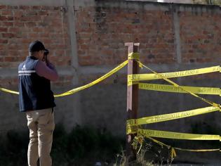 Φωτογραφία για Μεξικό: Εντοπίστηκε ομαδικός τάφος με τουλάχιστον 29 πτώματα