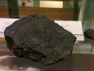 Φωτογραφία για Ανακαλύφθηκε σε μετεωρίτη το αρχαιότερο υλικό που υπήρξε ποτέ στην Γη