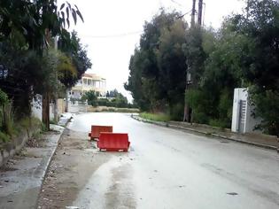 Φωτογραφία για Φονικό εμπόδιο σε δρόμο στα Κοσκινού - φώτο & βίντεο