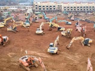 Φωτογραφία για Χτίζουν νοσοκομείο σε 10 μέρες οι Κινέζοι για τον κορονοϊό -Εντυπωσιακές εικόνες από το έργο-αστραπή