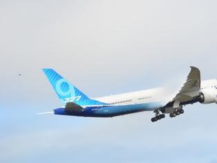 Φωτογραφία για Ο «γίγας» των αιθέρων 777Χ της Boeing ξεκίνησε την παρθενική του πτήση