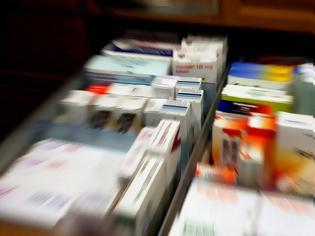 Φωτογραφία για Φαρμακοποιοί: Πάρα πολλά τα φάρμακα που λείπουν από τα ράφια