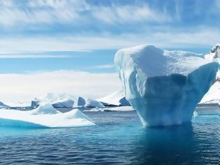 Φωτογραφία για Μυστηριώδη κατασκευή στην Ανταρκτική μέσω του Google Earth (vid)