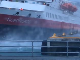 Φωτογραφία για Βίντεο: Η... τρομακτική προσέγγιση κρουαζιερόπλοιου σε λιμάνι της Νορβηγίας