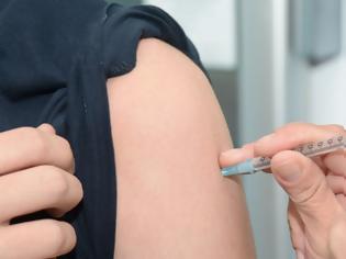 Φωτογραφία για Ελπίδες από το εμβόλιο που έφτιαξε Βρετανός επιστήμονας κατά του κορωνοϊού