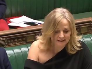 Φωτογραφία για Σκανδάλισε τη βρετανική βουλή η βουλευτής με το μαύρο φόρεμα