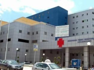 Φωτογραφία για Σοκ στο Νοσοκομείο Βόλου: Ασθενής βούτηξε στο κενό