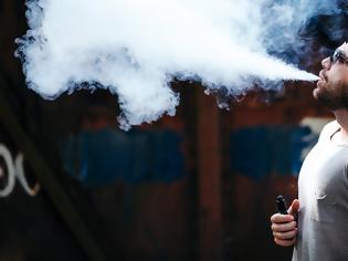 Φωτογραφία για Ατμιστές: Ανησυχητικές αλλαγές στο DNA τους, αντίστοιχες των καπνιστών