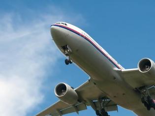 Φωτογραφία για Νέα δεδομένα για την «εξαφανισμένη» πτήση MH370: «Καμικάζι» ο πιλότος, έριξε το Boeing στον ωκεανό