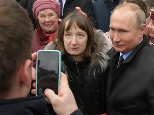 Φωτογραφία για Πούτιν: Νομίζω είναι δύσκολο να ζήσεις με 160 ευρώ τον μήνα