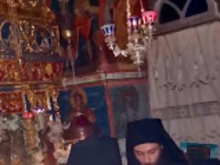 Φωτογραφία για 13219 - Φωτογραφίες από την Αγρυπνία στην Ιερά Καλύβη του Αγίου Χαραλάμπους