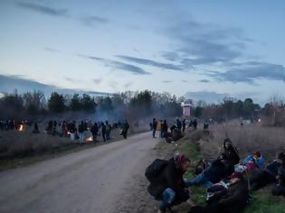 Φωτογραφία για DW: 120.000 πρόσφυγες έτοιμοι να μετακινηθούν προς την Ελλάδα