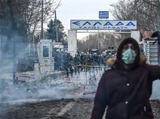 Φωτογραφία για Έβρος: Τεντώνει το σxοινί η Τουρκία - Μοιράζει δακρυγόνα στους μετανάστες