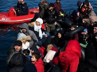 Φωτογραφία για Στο λιμάνι της Μυτιλήνης περισσότεροι από 100 μετανάστες