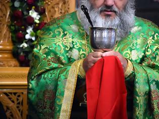 Φωτογραφία για Άγιος Παΐσιος Αγιορείτης: «Μόλις Κοινώνησα, ένιωσα να διαπερνά όλο μου το σώμα μια θέρμη. Μια γλυκειά φλόγα! »