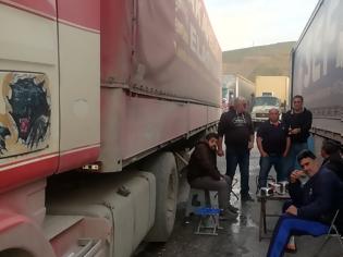 Φωτογραφία για Εγκλωβισμένοι Έλληνες στα σύνορα Τουρκίας - Ιράκ: Κινητικότητα για να επιστρέψουν