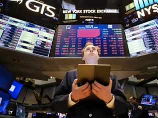 Φωτογραφία για Κατέρρευσε η Wall Street: Η μεγαλύτερη πτώση μετά το κραχ του 1987 για τον Dow Jones