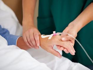 Φωτογραφία για Έκκληση να μην ακυρώνουν οι ογκολογικοί ασθενείς τις θεραπείες τους λόγω κοροναϊού