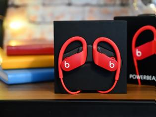 Φωτογραφία για Τα ακουστικά Powerbeats 4 είναι επίσημα διαθέσιμα και γνωρίζουμε τη τιμή τους