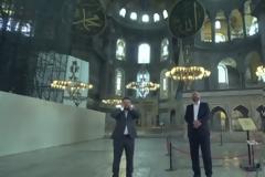 Τούρκοι προκαλούν ξανά με κάλεσμα για προσευχή μέσα στην Αγιά Σοφιά - Bίντεο