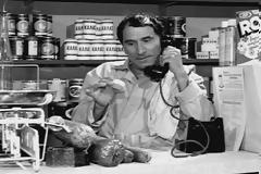 Κορωνοϊός - Viral βίντεο με τον Χαρδαλιά να ανακοινώνει μέτρα και τον Ζήκο να απαντά (Video)