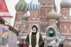 Μόσχα απαγορεύει σε άτομα άνω των 65 ετών να βγαίνουν από το σπίτι