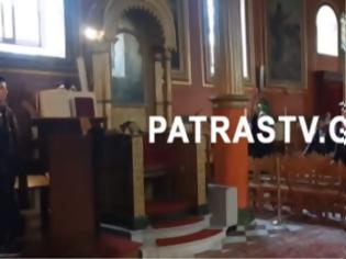 Φωτογραφία για Πάτρα: Ιερέας τέλεσε κανονικά τελετή με 30 ανθρώπους