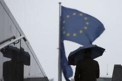 Κορωνοϊός-Le Monde: Μέσα σε τρεις εβδομάδες έπεσαν όλα τα οικονομικά ταμπού της Ευρώπης, «βρέχει» χρήμα
