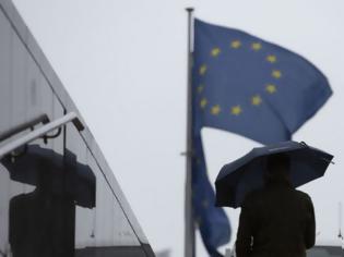 Φωτογραφία για Κορωνοϊός-Le Monde: Μέσα σε τρεις εβδομάδες έπεσαν όλα τα οικονομικά ταμπού της Ευρώπης, «βρέχει» χρήμα