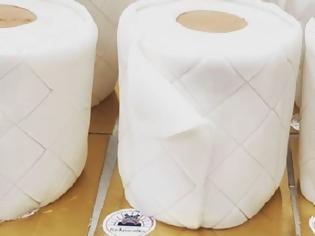Φωτογραφία για Κορονοϊός-Γερμανία: Φτιάχνει κέικ σε σχήμα ρολού τουαλέτας και γίνονται ανάρπαστα