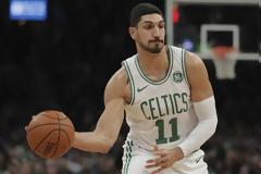 Οργή Καντέρ για Ερντογάν: «Κάνε κάτι παρανοϊκέ δικτάτορα, άνθρωποι πεθαίνουν»