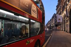 Ρεκόρ θανάτων στη Βρετανία: Πέθαναν 181 άνθρωποι σε μια μέρα