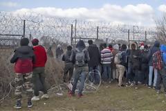 Τούρκος ΥΠΕΣ: Οι μετανάστες θα ξαναπάνε στα ελληνοτουρκικά σύνορα μόλις τελειώνει η πανδημία με τον κορωνοϊό