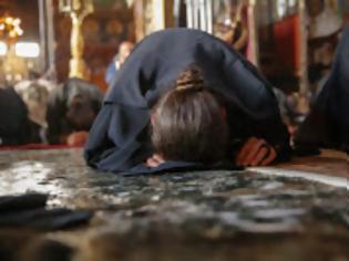 Φωτογραφία για 13394 - Όλοι ενώσαμε με πόνο τις προσευχές μας με τους Αγιορείτες Μοναχούς