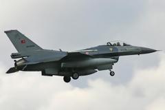 Νυχτερινές προκλητικές υπερπτήσεις στο… Βόρειο Έβρο από τους Τούρκους