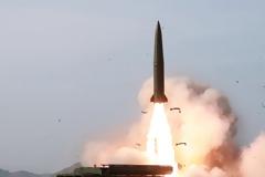 Β.Κορέα: Εκτόξευσε «άγνωστου τύπου πύραυλο» στις ανατολικές ακτές της