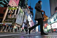 Ο κορωνοϊός «λυγίζει» τις ΗΠΑ: Ξεπέρασαν τους 2.000 οι νεκροί -121.117 κρούσματα