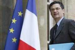 Γαλλία: Νεκρός από επιπλοκές της Covid-19 ο πρώην ΥΠΟΙΚ Πατρίκ Ντεβεντζιάν