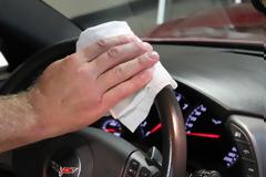 Πώς απολυμαίνουμε το αυτοκίνητο από τον κοροναϊό