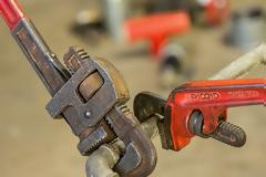 Κορωνοϊός: Τα... σπασμένα υδραυλικά στα εξοχικά και η έξοδος του Πάσχα