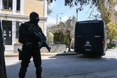 Συνελήφθη ο Ιρανός «αναρχικός πρόσφυγας» που ζητούσε να οπλιστούν οι μετανάστες στον Έβρο