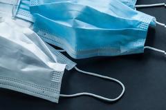 Απίστευτα περιστατικά αισχροκέρδειας στη Γερμανία: «Έως 3.000% πάνω οι μάσκες» καταγγέλλει η DW