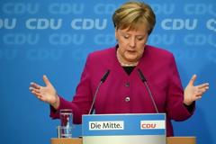 Μέρκελ καλεί πυροσβέστη και εκείνος της κλείνει το τηλέφωνο νομίζοντας πως είναι φάρσα