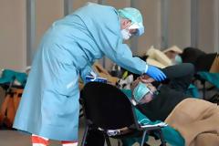 Ιταλία: Γιατί παρά τα μέτρα της κυβέρνησης ο ιός «θερίζει»